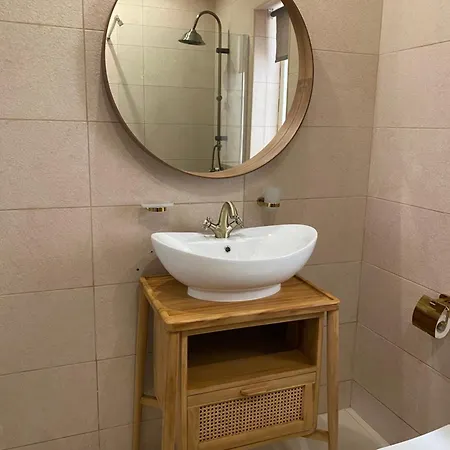 Stylish Typical Maltese Getaway Close To The Sea *