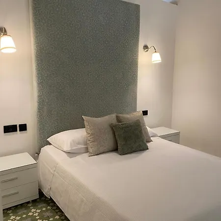 Stylish Typical Maltese Getaway Close To The Sea *