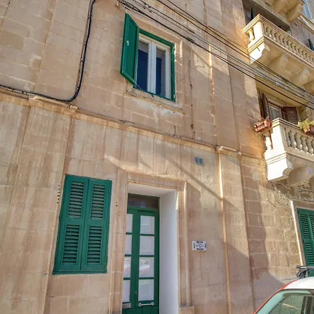 Stylish Typical Maltese Getaway Close To The Sea Apartament *